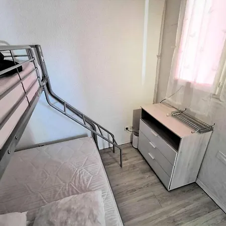 Marina Soleil Bleu - Deux Pieces, 5 Couchages, Mae-9644 Apartment *